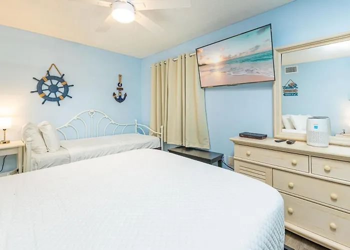 Apartment Island Winds West 473 *